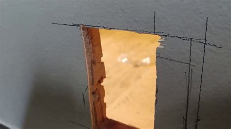 best way to cut out plaster wall for electrical boxes|how to cut plaster walls.